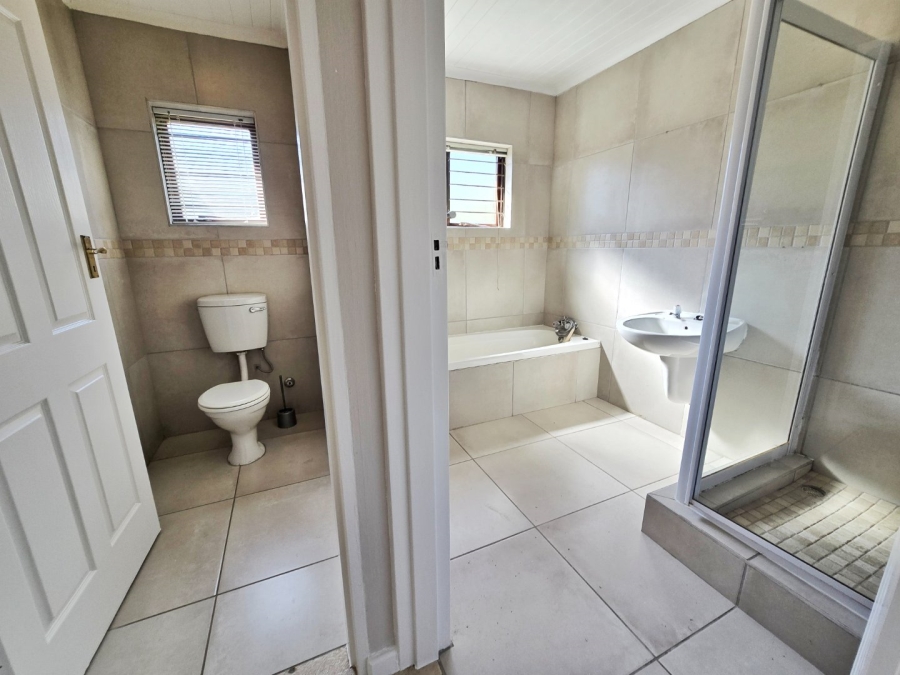 4 Bedroom Property for Sale in The Village Western Cape